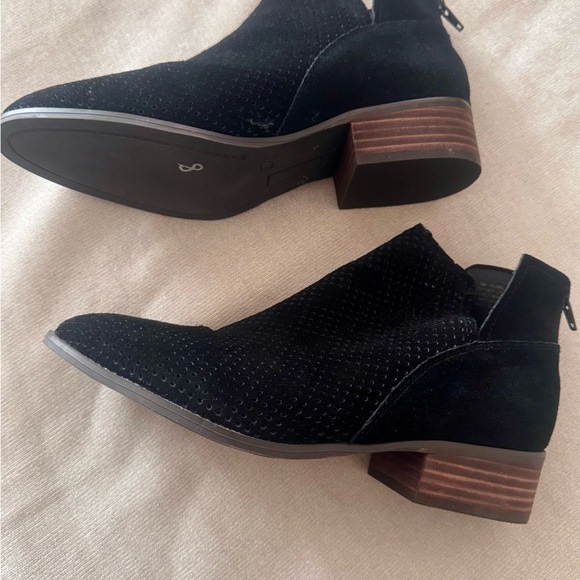 Crown Vintage Black Studded Suede Ankle Booties - Picture 2 of 2